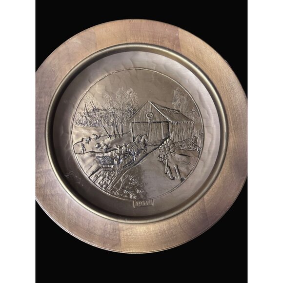 Wendell August Forge 1977 Solid Bronze Limited Edition Plate No. 806 With Walnut - Picture 1 of 8